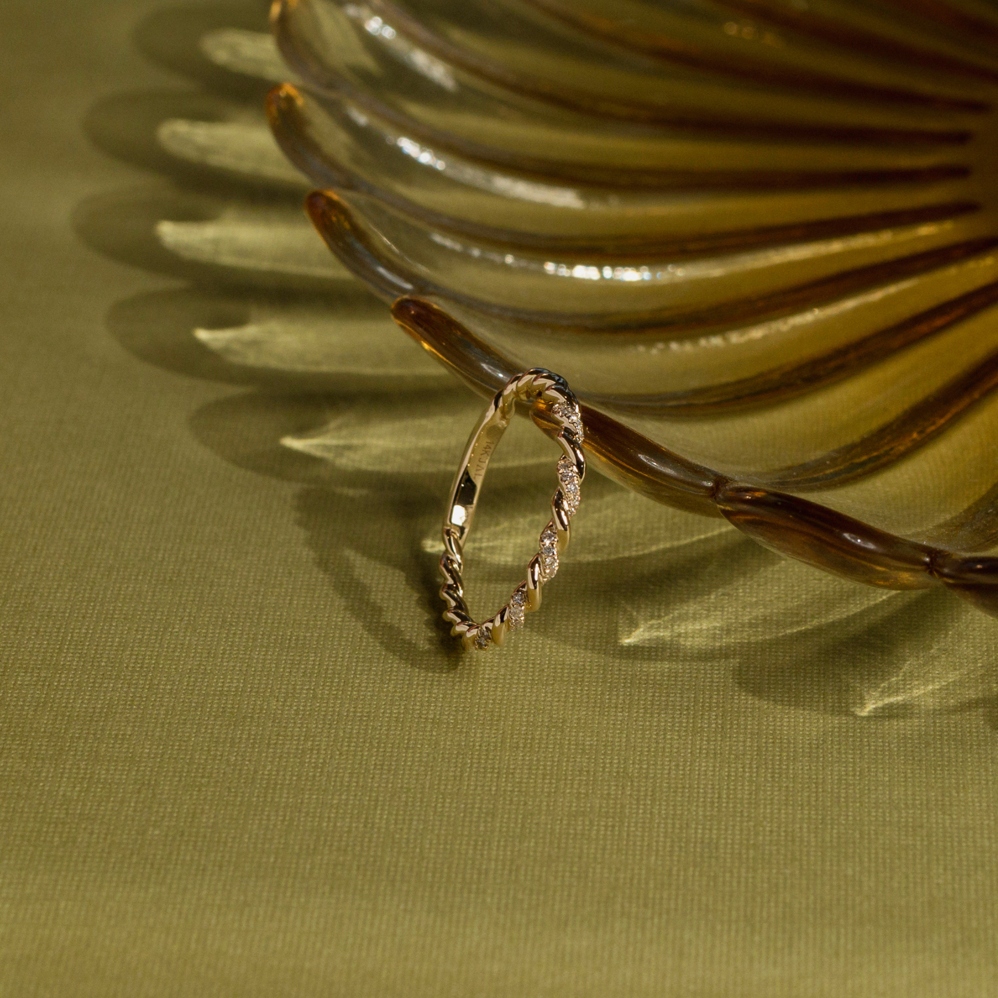 The Poppy Pave Twisted Diamond Band