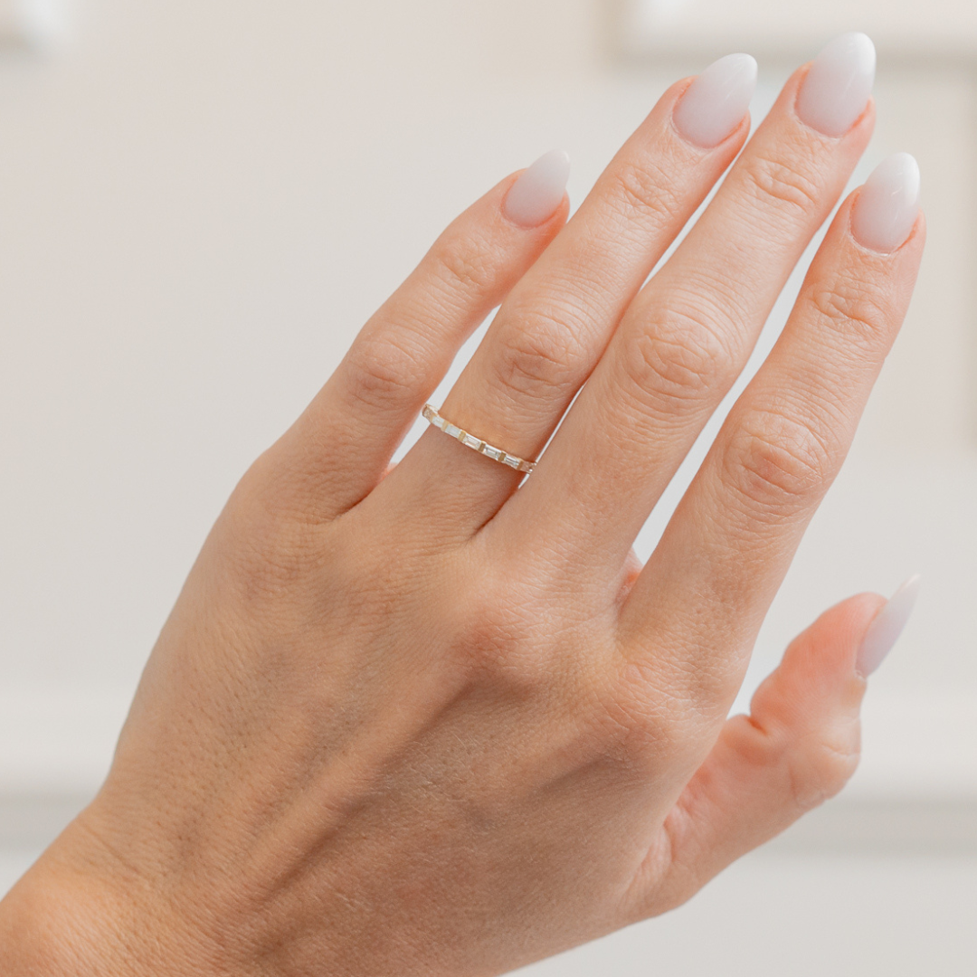 The Elizabeth Baguette Bar-Set Wedding Band