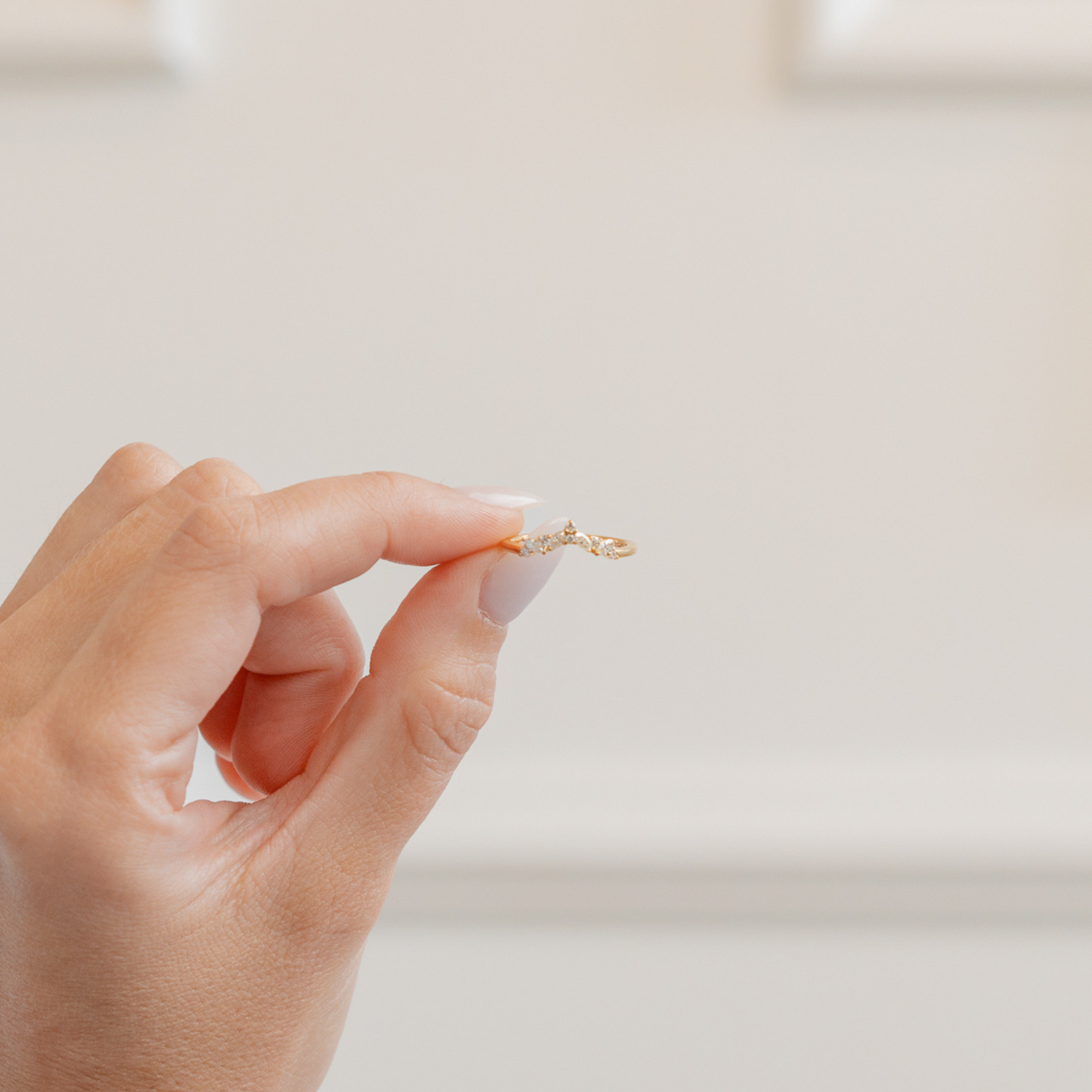 The Cena Chevron Wedding Band