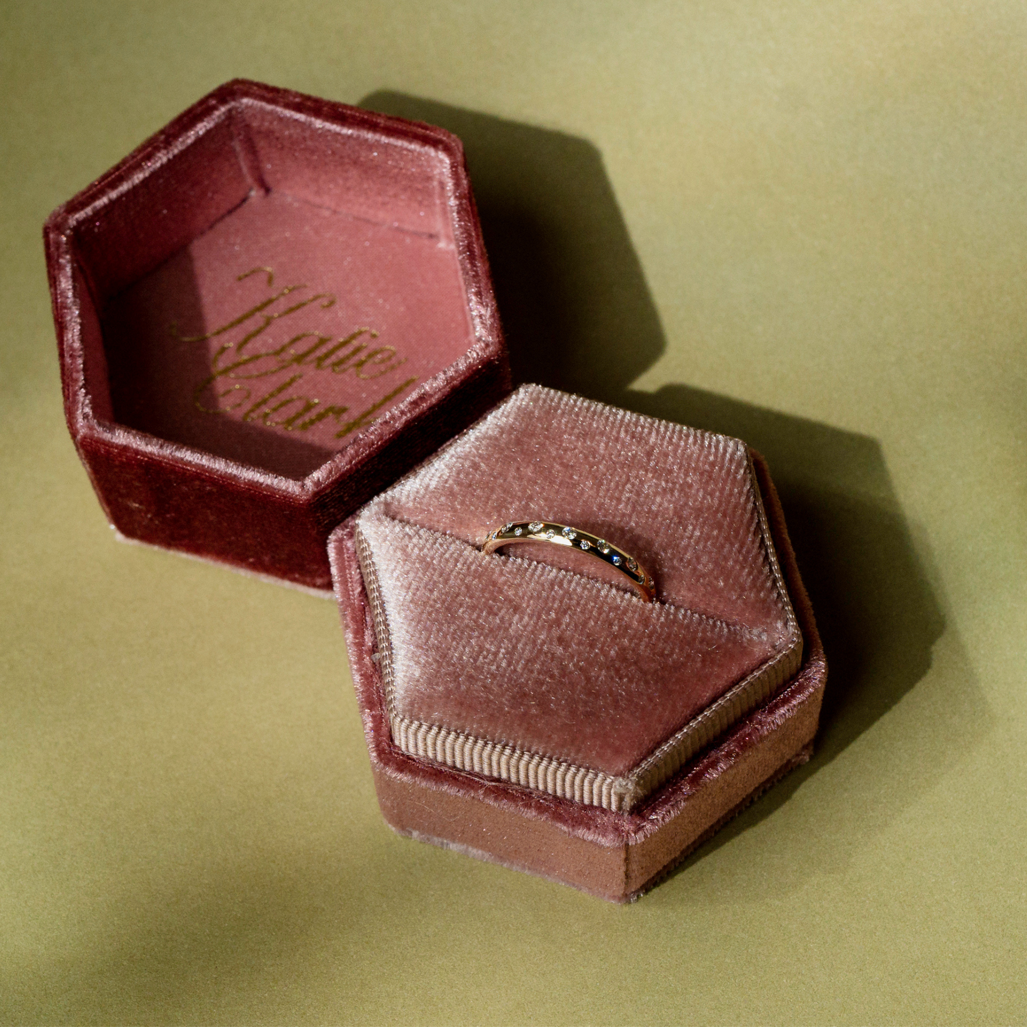 The Monet Scattered Diamond Band